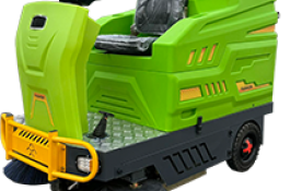 Petite balayeuse de route