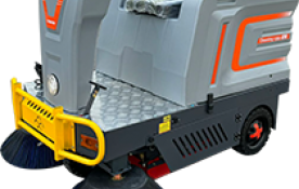 Petite balayeuse de route